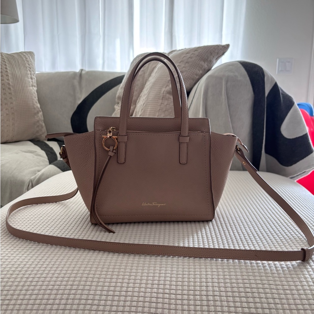 Salvatore Ferragamo Bisque Amy Small Gancio Totebag
